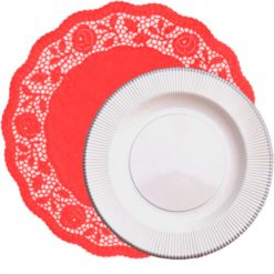 blonda papel roja con plato filo plata